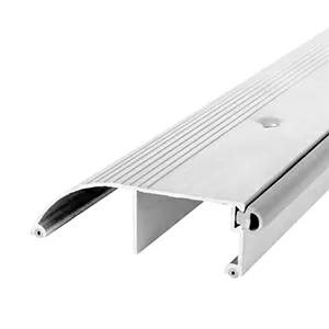 алюминиевая дверь