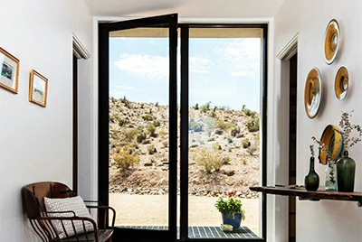 алюминиевая дверь