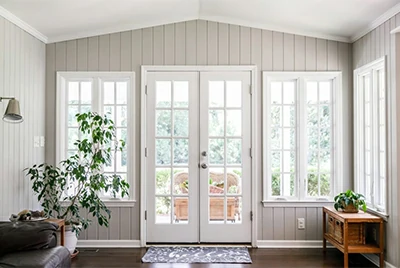 алюминиевая дверь