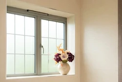 алюминиевое распашное окно