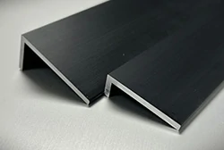 Анодированный черный алюминиевый уголок
