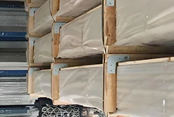 Деревянный ящик