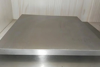 Плита из нержавеющей стали, плакированная алюминием, методом сварки взрывом
