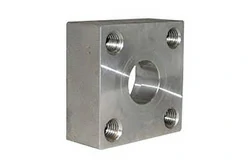 Квадратные фланцы