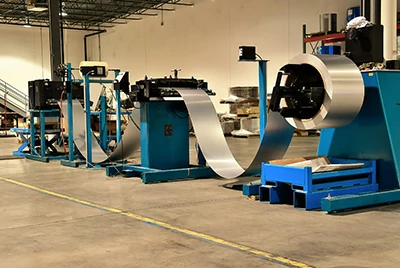 Резка алюминиевого рулона 6061 (аналог АД33)