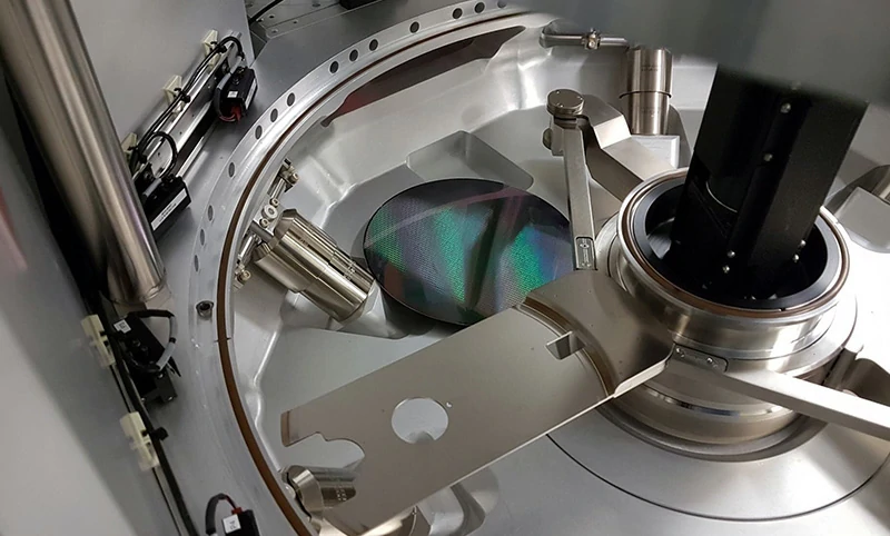 Vacuum chambers for semiconductor