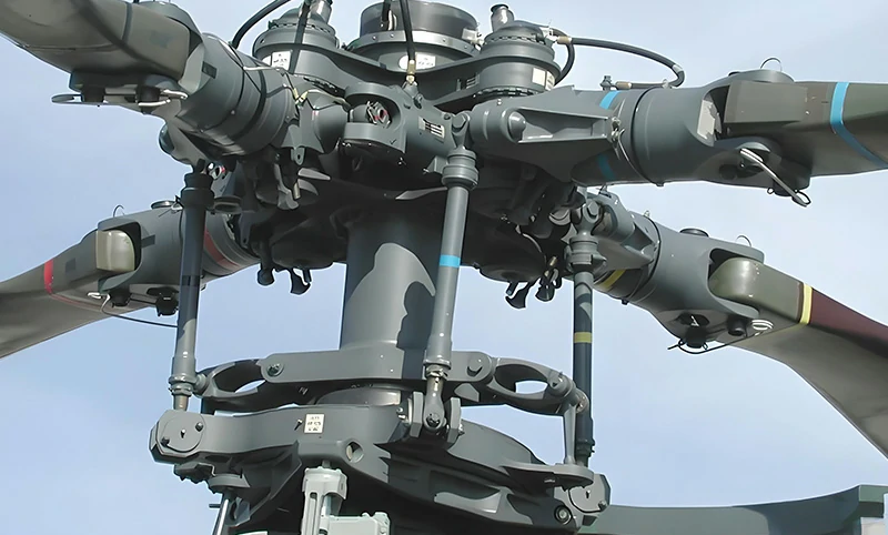 Helicopter rotor shaft