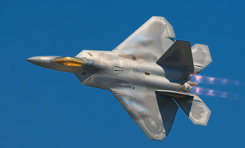 Истребитель F-22 Raptor