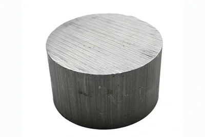 Алюминиевый блок 2024, вырезанный из экструдированного прутка