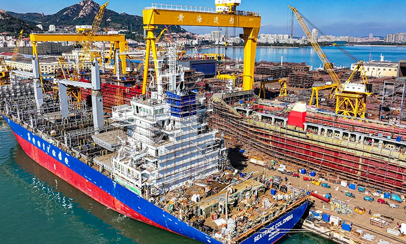 Сварка корпусов судов и компонентов морской техники.