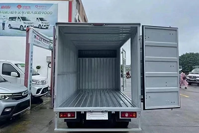 Интерьер автомобиля и конструкция кузова