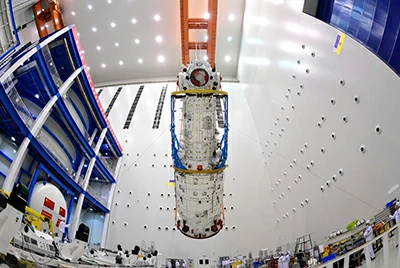 Конструкции спутников и внутренние опоры космических аппаратов