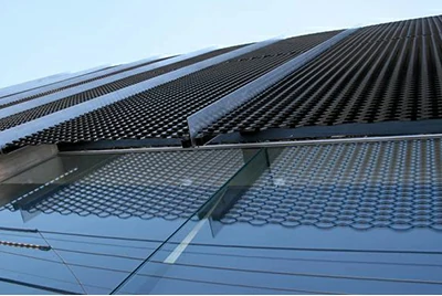 Aluminum mesh for sunshades