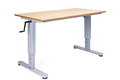 Мебель и выставочные конструкции