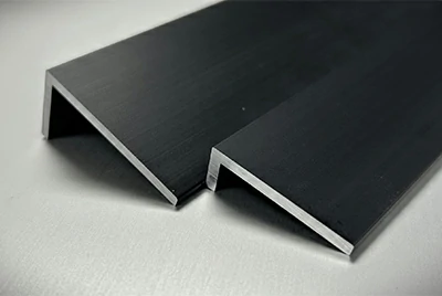 7050 неравнополочный алюминиевый уголок