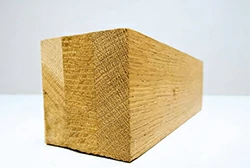 Окна, облицованные дубом