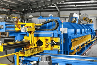 Пресс для плоской экструзии